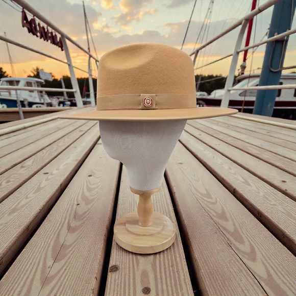 Bruno Capelo Other - BRUNO CAPELO MONARCH  3" BRIM ACORN/ RED BOTTOM 100% WOOL FEDORA HAT. MOL-202